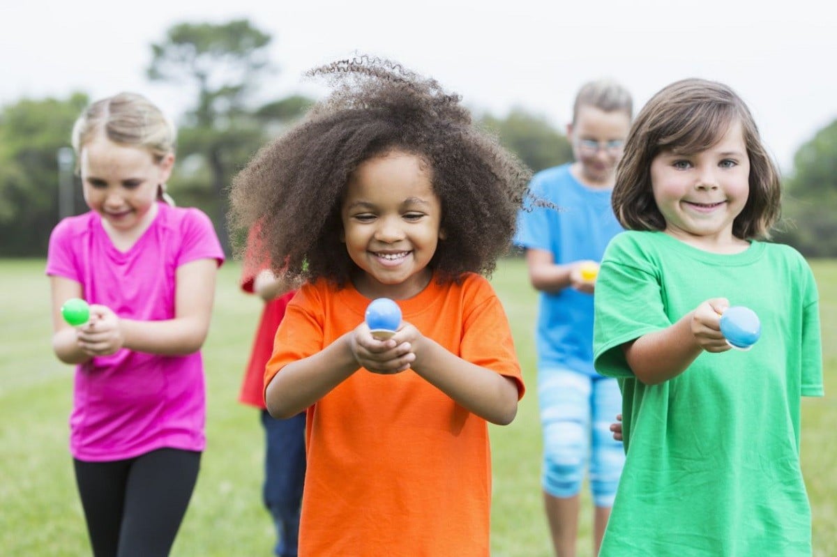8 Fun Family Reunion Games